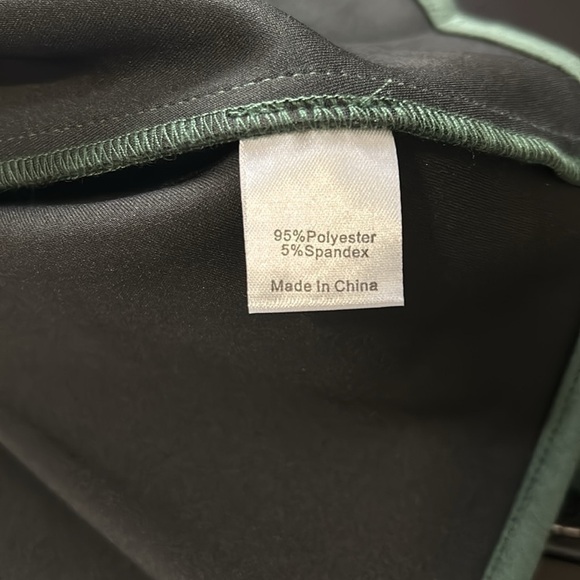 TUCKERNUCK Malachite Suede Easton Blouse Green Ruffle Sleeve Top Sz M NEW - Picture 11 of 14